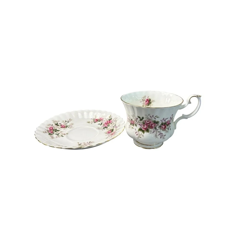 Royal Albert Lavender Rose Teacup Saucer Set England Bone China